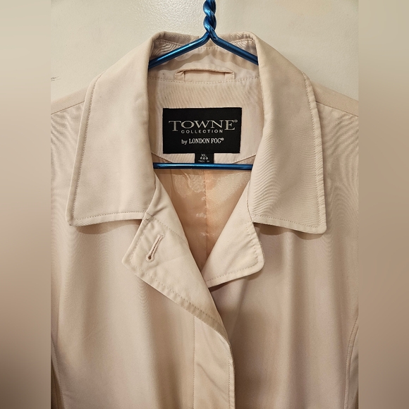 NWOT - Towne Collection by London Fog Lt. Pink Shortie Rain Coat - Size XL - Picture 5 of 9